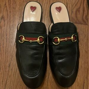 Gucci Black Leather Loafers with Gold Horsebit